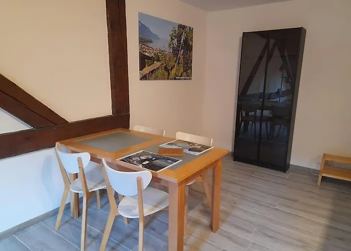 Mansarde Chez Un Vigneron Au Village Au 3eme Etage Sans Ascenseur