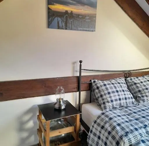 Mansarde Chez Un Vigneron Au Village Au 3eme Etage Sans Ascenseur شقة فيلنوف